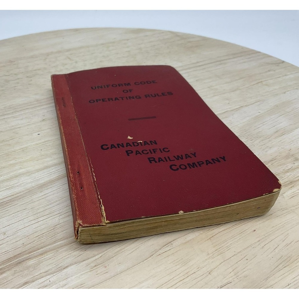 Vintage Uniform Code Of‎ Operating Rules Canadian Pacific Railway Red Paperback